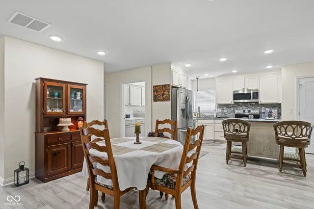 $299,900 | 1557 Willow Shore Drive, Scottsburg, IN 47170