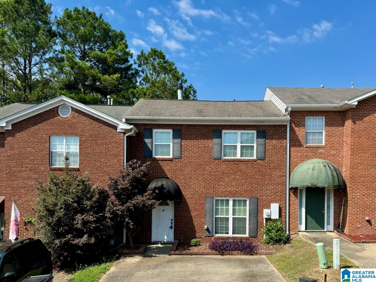 137 Canyon Place Pelham, AL 35124 - Photo 2 of 34