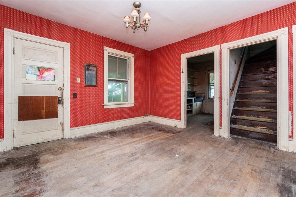 270 Garden Street Fall River, MA 02720 - Photo 12 of 36