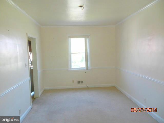 3914 Grantley Road Baltimore, MD 21215 - Photo 6 of 10 Interior (General)