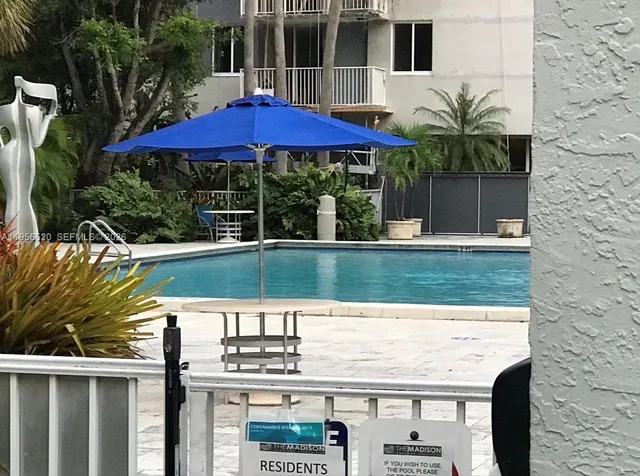 $2,000 | 800 North Miami Avenue, Unit E102, Miami, FL 33136