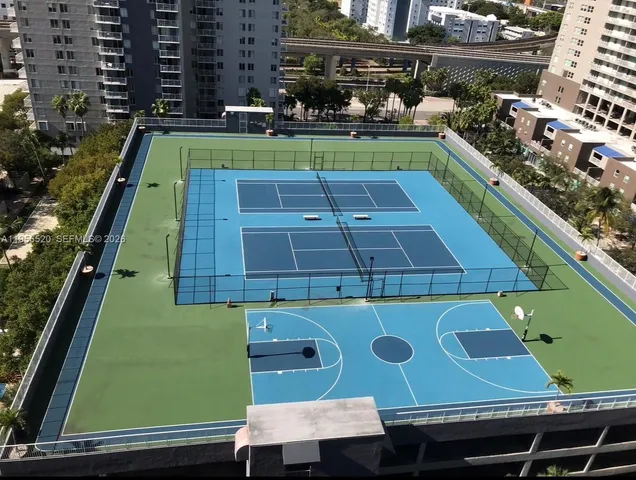 $2,000 | 800 North Miami Avenue, Unit E102, Miami, FL 33136