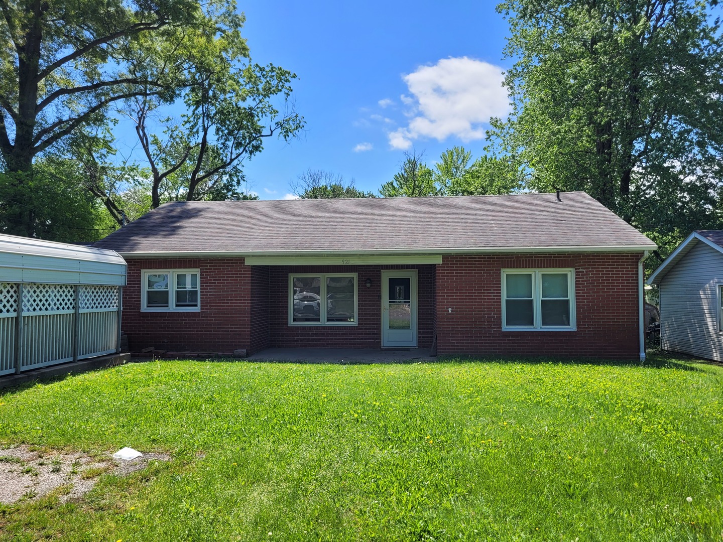 921 Airport Road Mount Vernon, IL 62864 - Photo 2 of 20