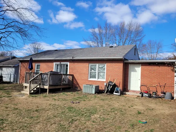 $132,000 | 921 Airport Road, Mount Vernon, IL 62864