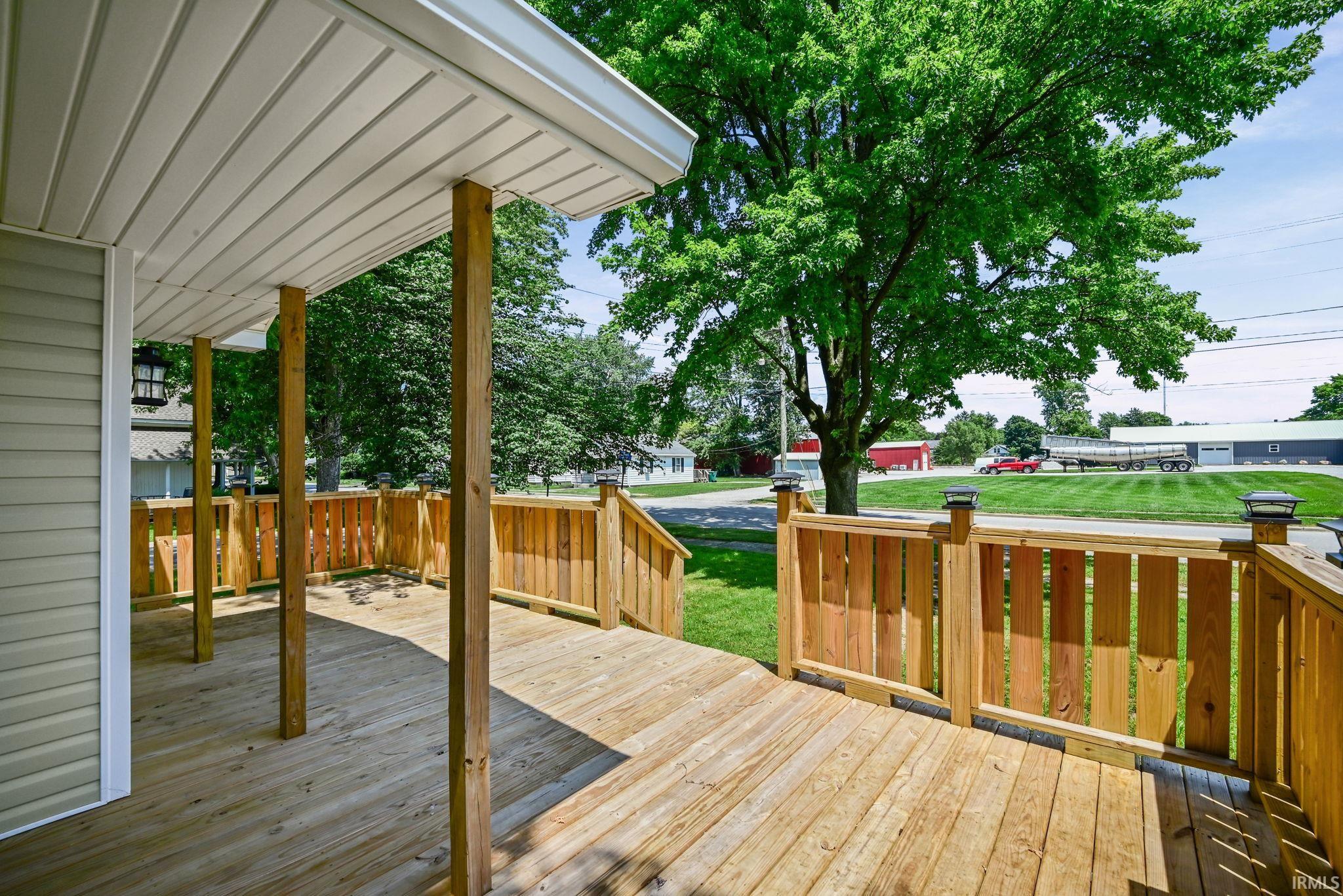 403 South Willow Street Flora, IN 46929 - Photo 5 of 27