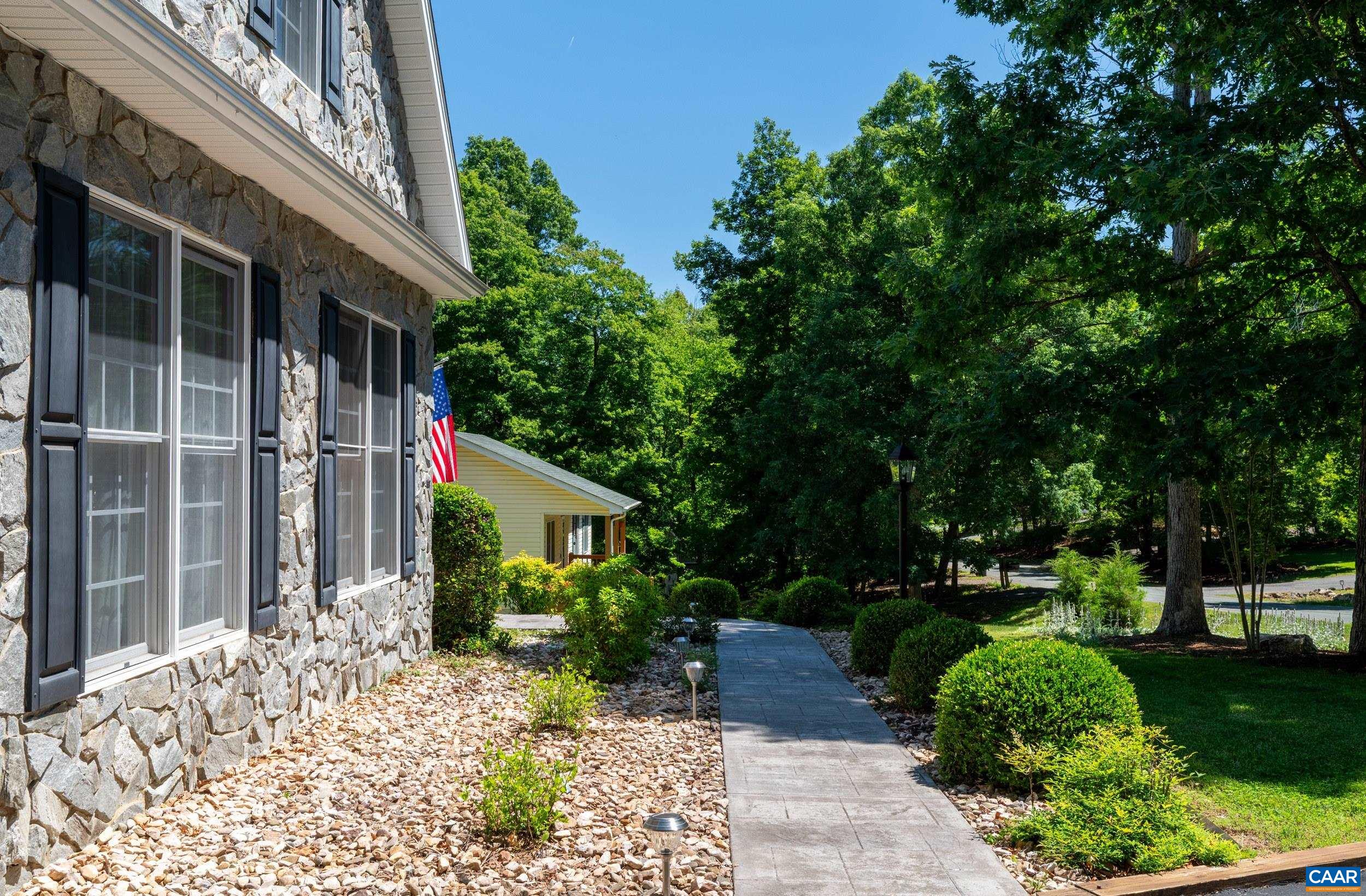 16 Cliftwood Road Palmyra, VA 22963 - Photo 3 of 69