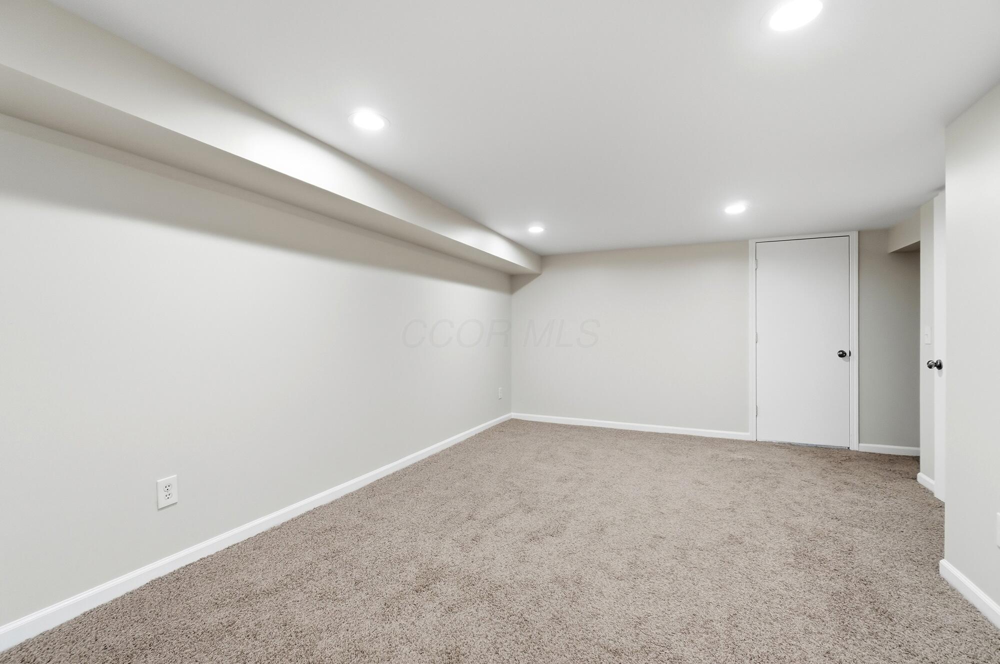 622 East Beaumont Road Columbus, OH 43214 - Photo 42 of 56 Finished LL Space