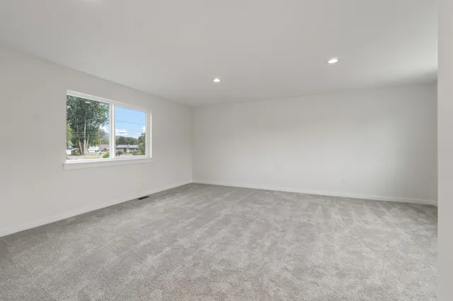 $525,000 | 101-915 West West/ Main Avenue, Chewelah, WA 99109