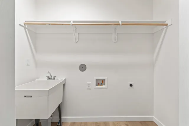 $525,000 | 101-915 West West/ Main Avenue, Chewelah, WA 99109