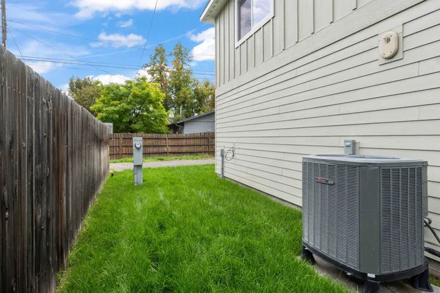 $525,000 | 101-915 West West/ Main Avenue, Chewelah, WA 99109