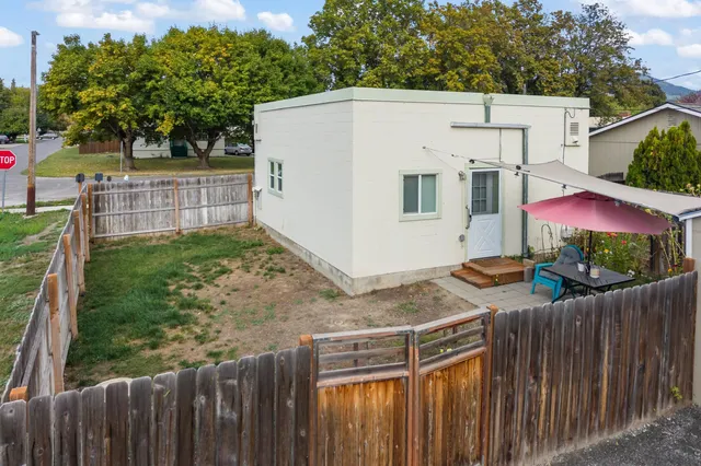 $525,000 | 101-915 West West/ Main Avenue, Chewelah, WA 99109