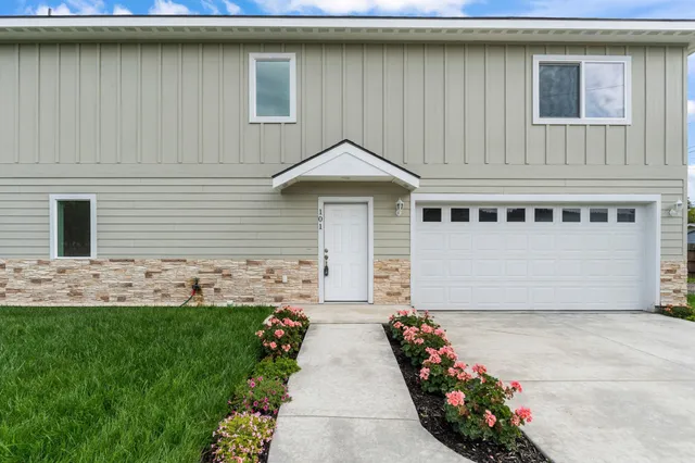 $525,000 | 101-915 West West/ Main Avenue, Chewelah, WA 99109