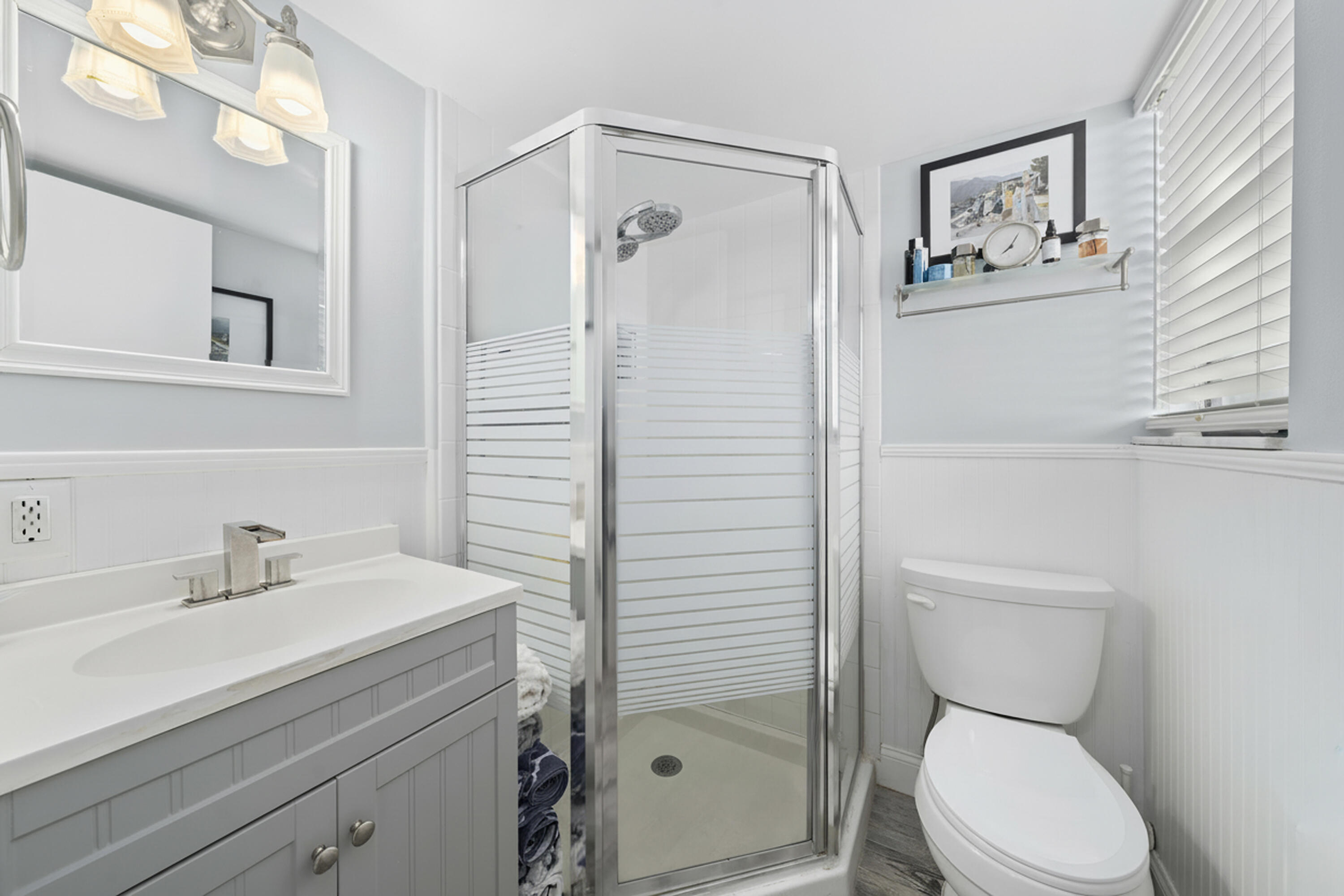 7200 Northwest 2nd Avenue, Unit 70 Boca Raton, FL 33487 - Photo 23 of 39 Bathroom