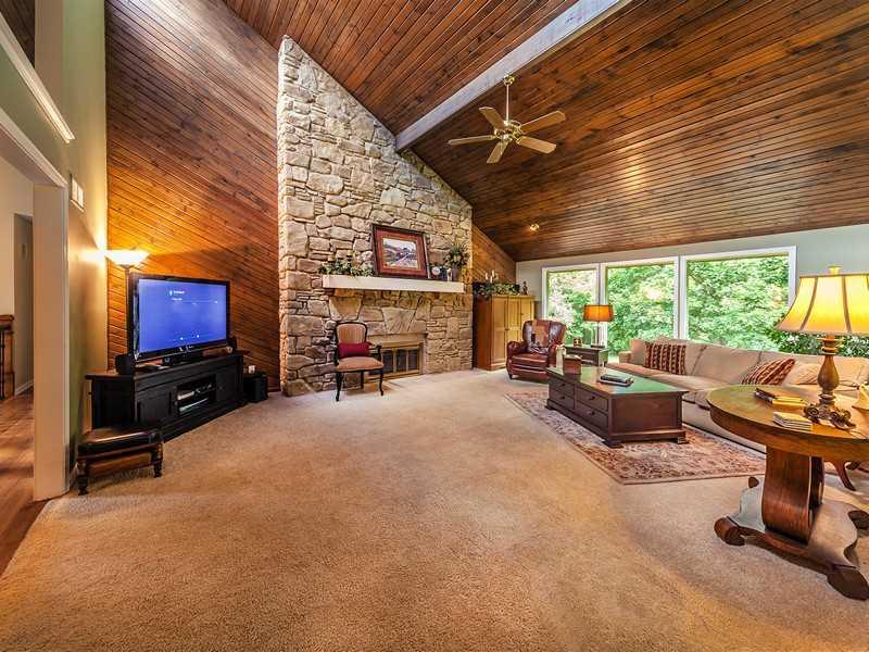 404 Mill Farm Road Noblesville, IN 46062 - Photo 5 of 24 Gallery Image 5