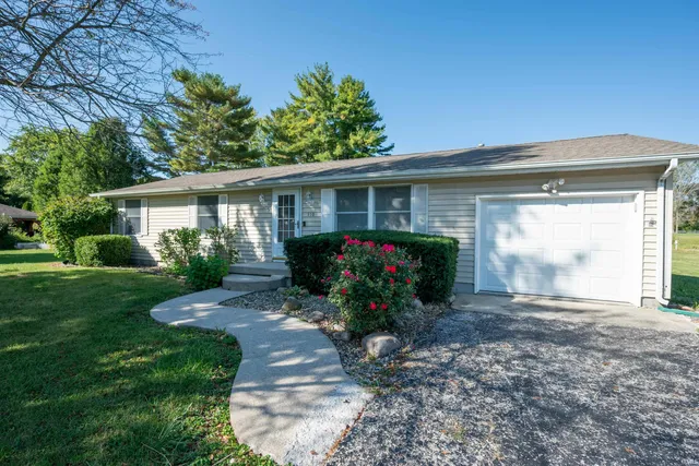 $241,900 | 110 Greenberry Street, Sweetser, IN 46952