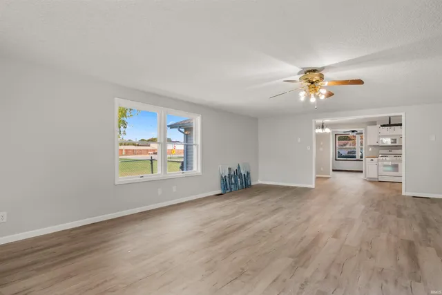 $241,900 | 110 Greenberry Street, Sweetser, IN 46952