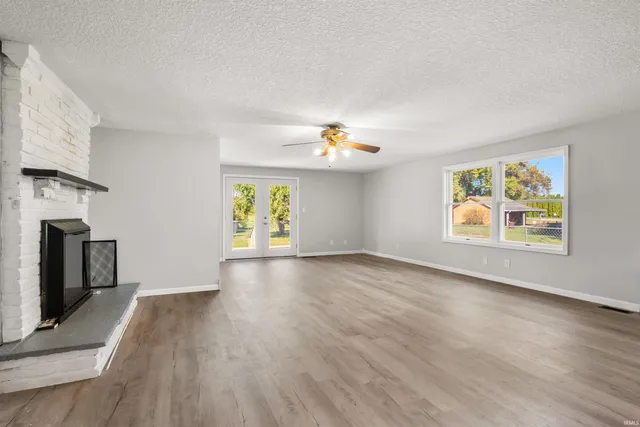 $241,900 | 110 Greenberry Street, Sweetser, IN 46952