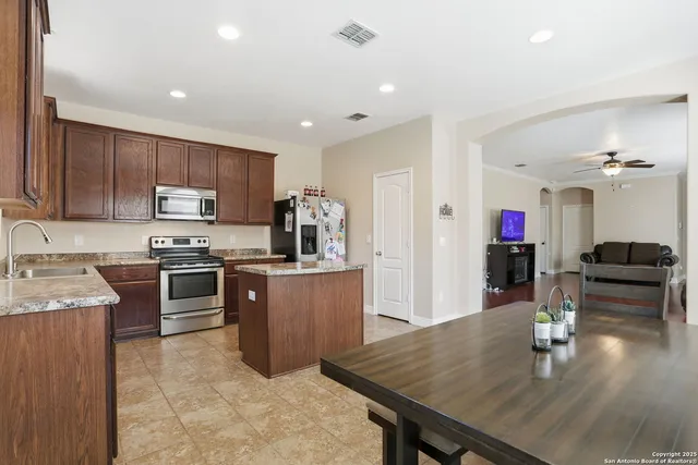 $234,900 | 9918 Fuchsia View, San Antonio, TX 78245