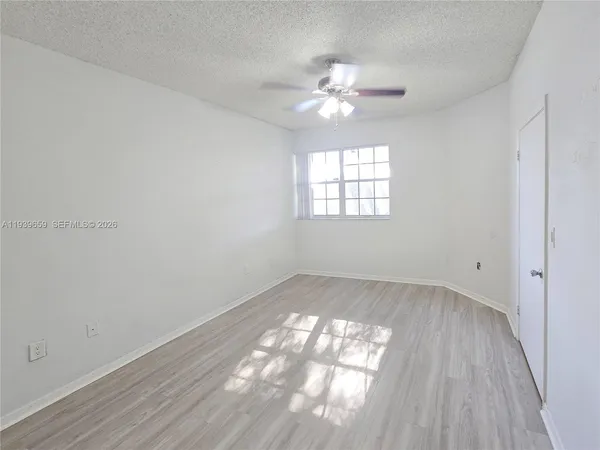 $2,100 | 2331 Northwest 96th Terrace, Unit 17L, Pembroke Pines, FL 33024