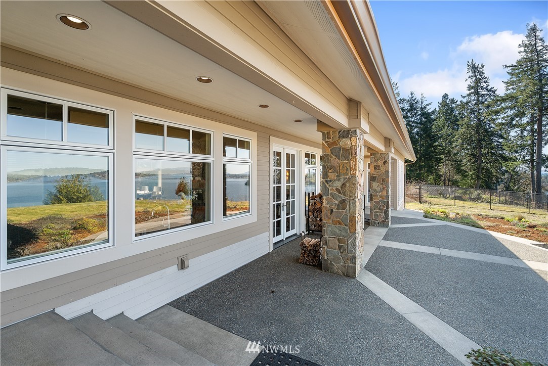 8107 Zangle Road Northeast Olympia, WA 98506 - Photo 7 of 40 Gallery Image 7