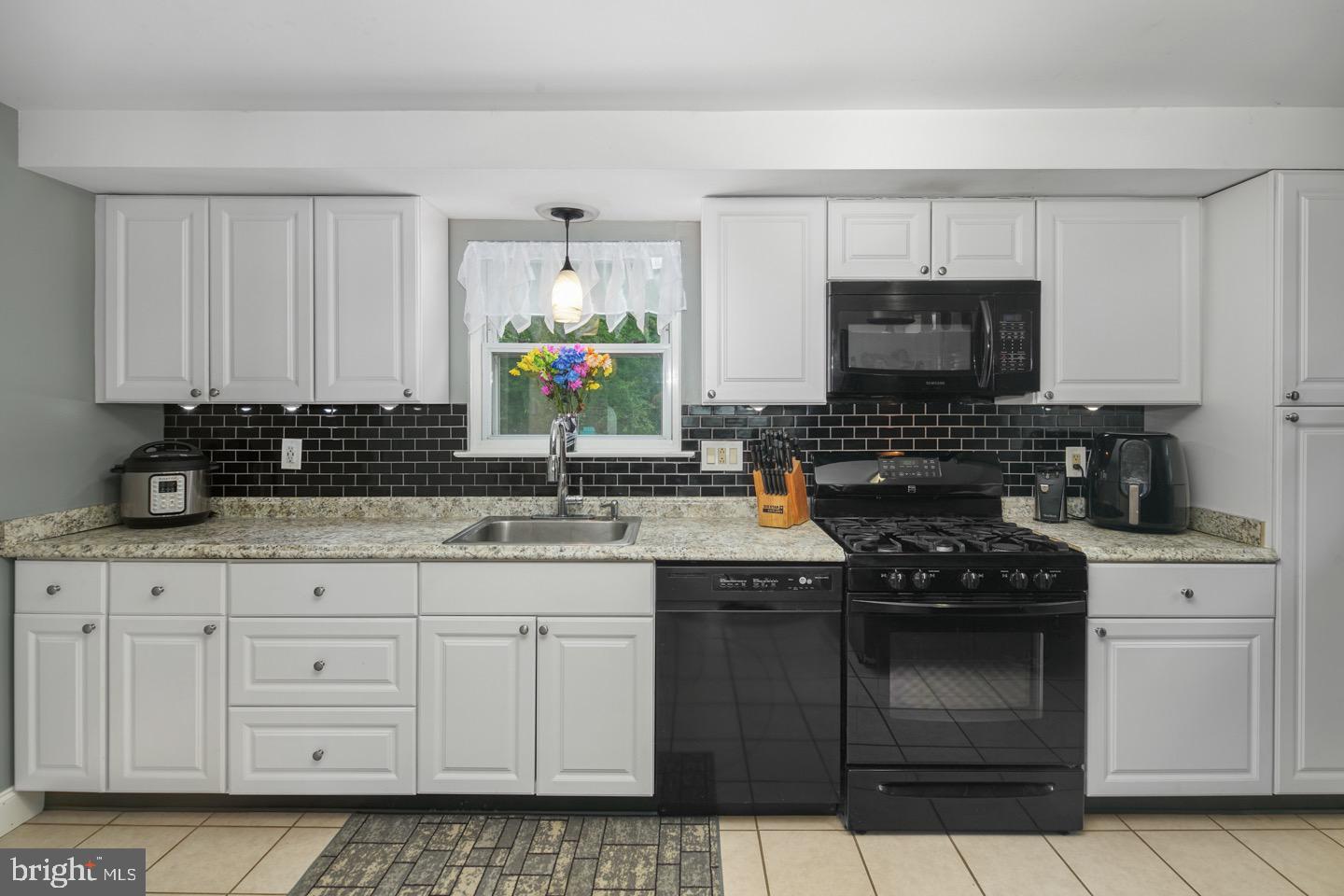 721 Tasker Street Ridley Park, PA 19078 - Photo 11 of 24 Gallery Image 11
