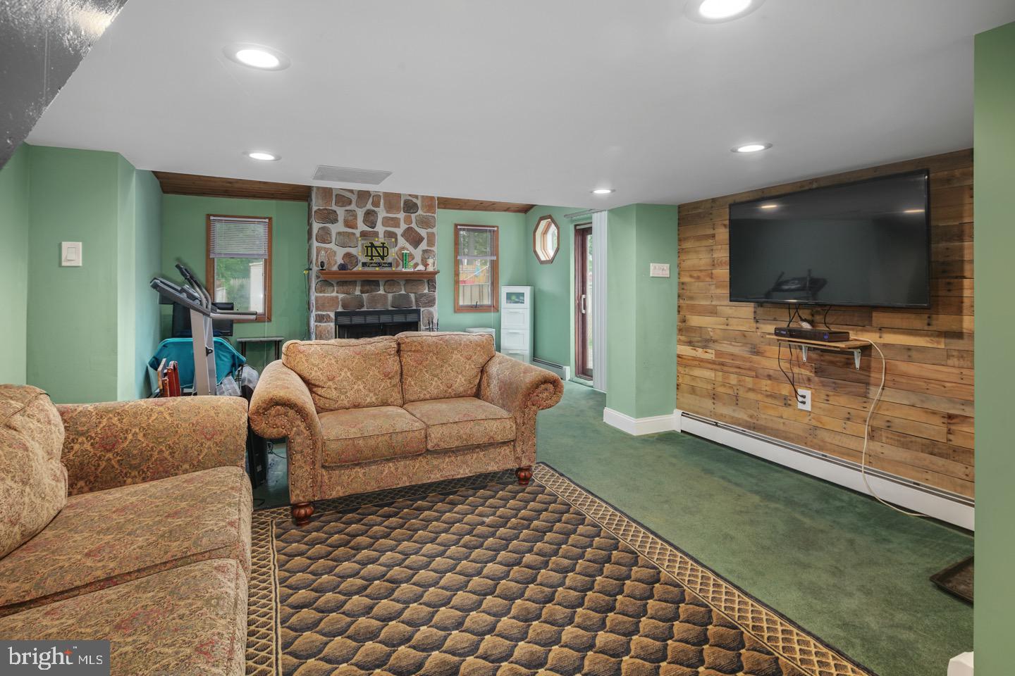 721 Tasker Street Ridley Park, PA 19078 - Photo 12 of 24 Gallery Image 12
