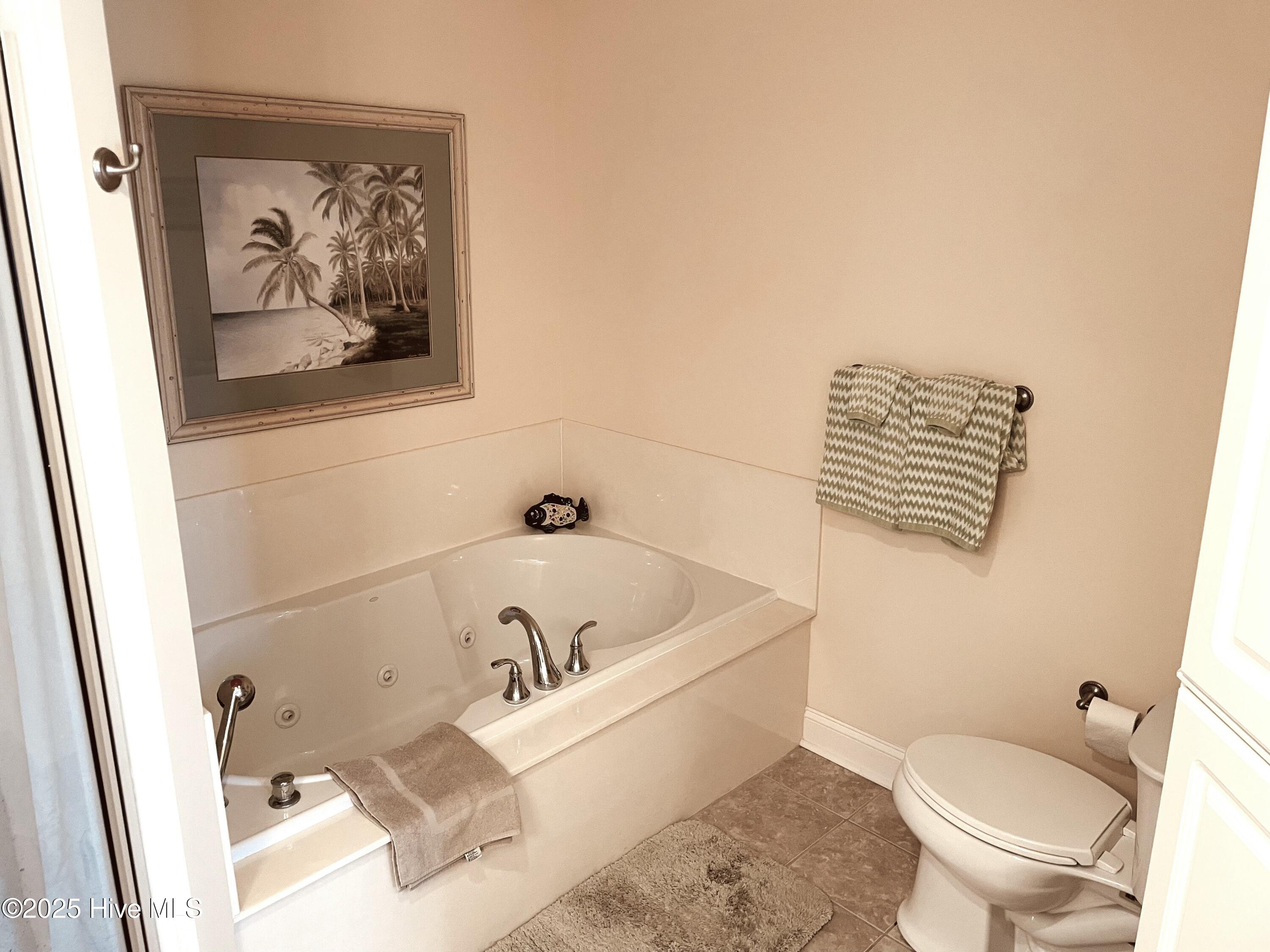 1550 Salter Path Road, Unit 209 Indian Beach, NC 28512 - Photo 30 of 43 MAIN BATH