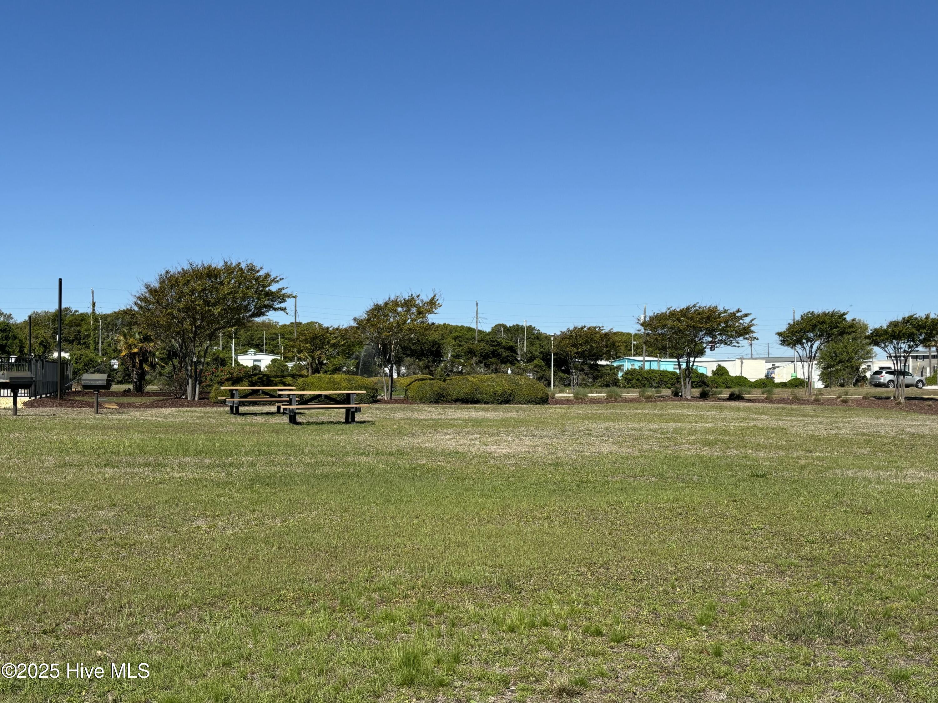 1550 Salter Path Road, Unit 209 Indian Beach, NC 28512 - Photo 9 of 43 GRILLING AND PICNIC AREA