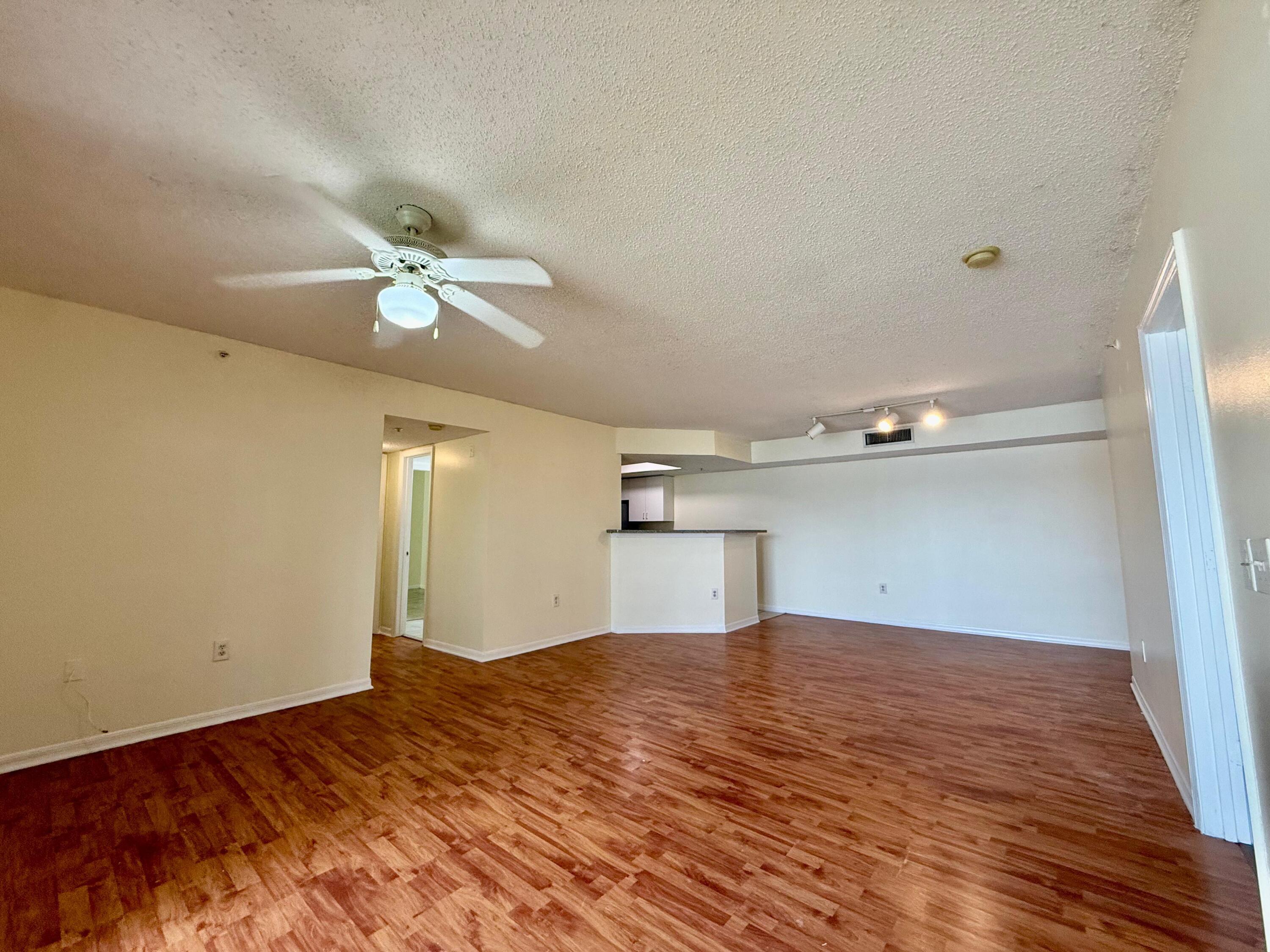 5065 Wiles Road, Unit 204 Coconut Creek, FL 33073 - Photo 2 of 14 WhatsApp Image 2026-04-23 at 17.13.15