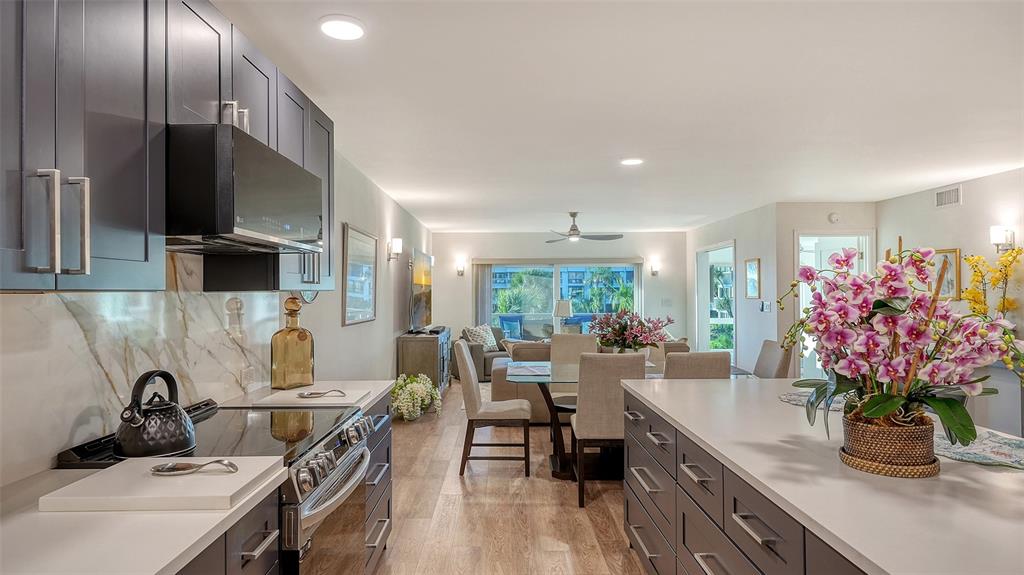 5757 Gulf Of Mexico Drive, Unit 204 Longboat Key, FL 34228 - Photo 32 of 71