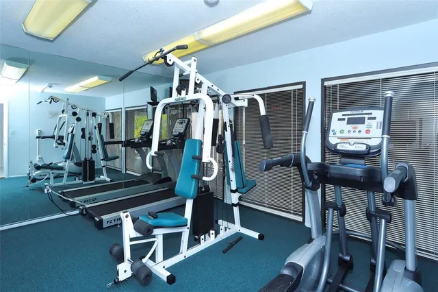 $7,000 | 5757 Gulf Of Mexico Drive, Unit 204, Longboat Key, FL 34228