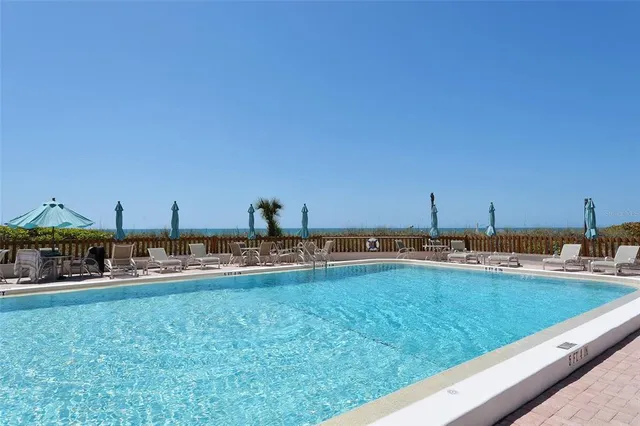 $7,000 | 5757 Gulf Of Mexico Drive, Unit 204, Longboat Key, FL 34228