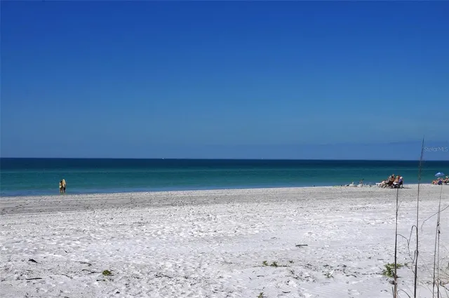 $7,000 | 5757 Gulf Of Mexico Drive, Unit 204, Longboat Key, FL 34228