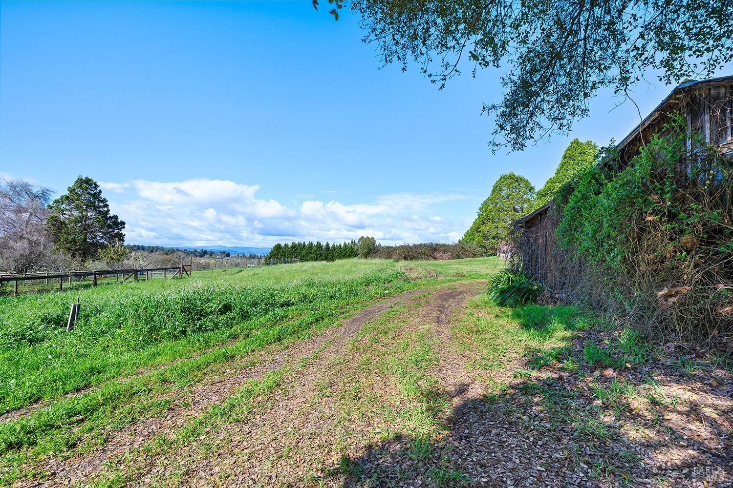 8400 Blackney Road Sebastopol, CA 95472 - Photo 14 of 36