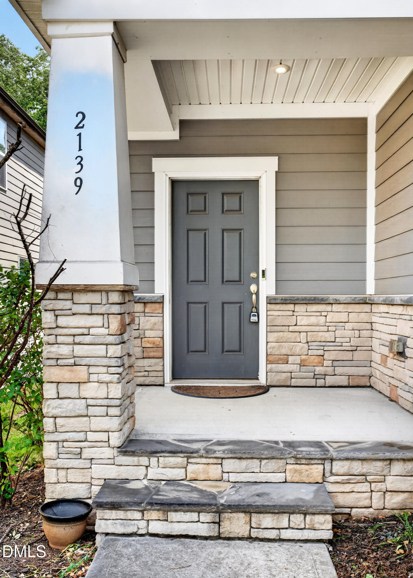 2139 Gregor Overlook Lane Apex, NC 27502 - Photo 4 of 71