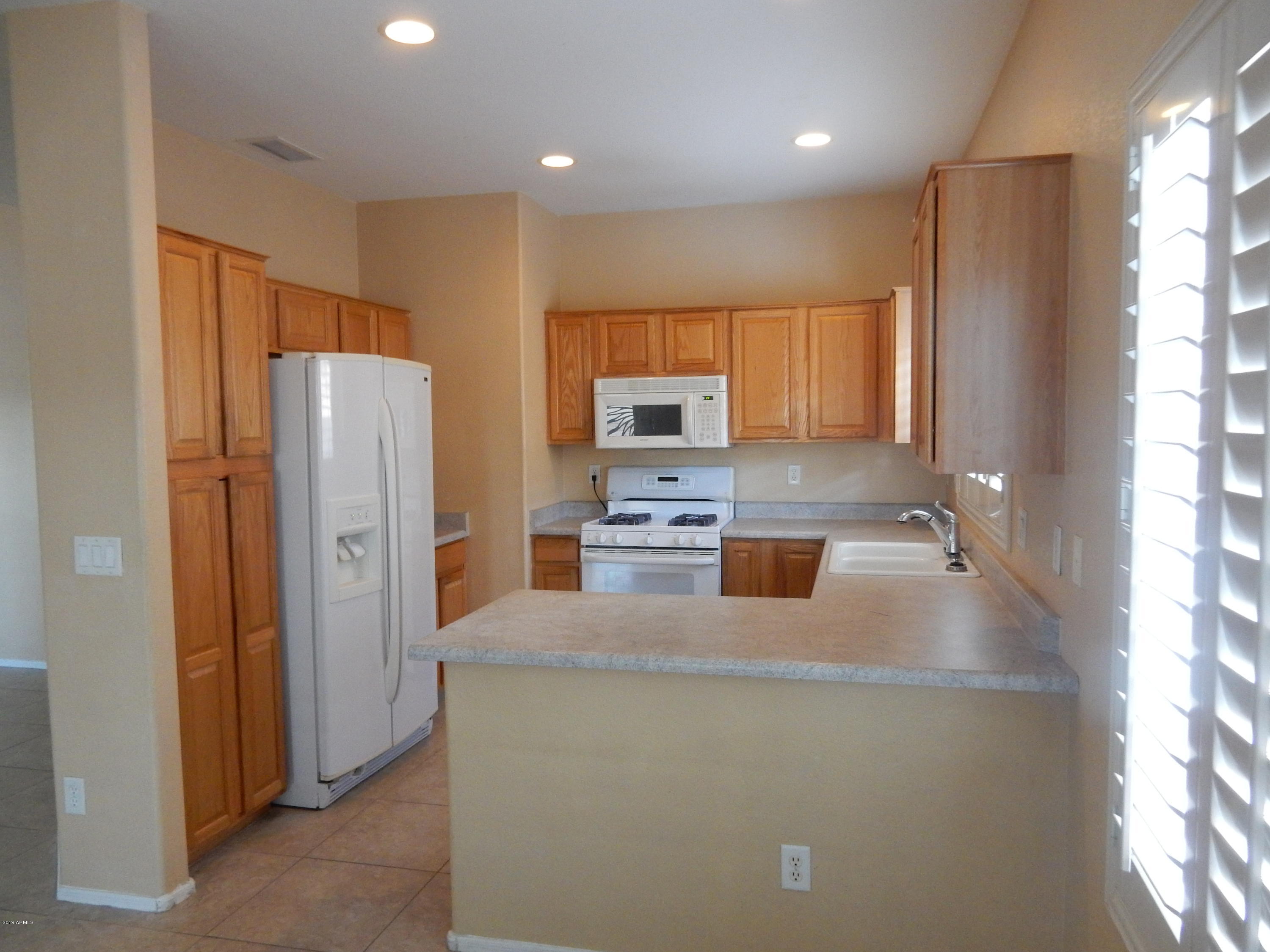 4377 South Rim Court Gilbert, AZ 85297 - Photo 5 of 17 DSCN2615
