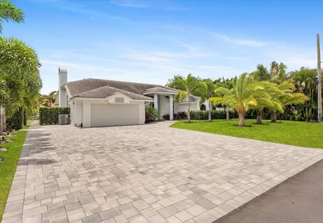 $2,995,000 | 1002 Lake Shore Drive, Delray Beach, FL 33444