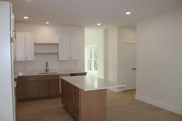 $419,899 | 25 Rockwood Estates, Windsor, ME 04363