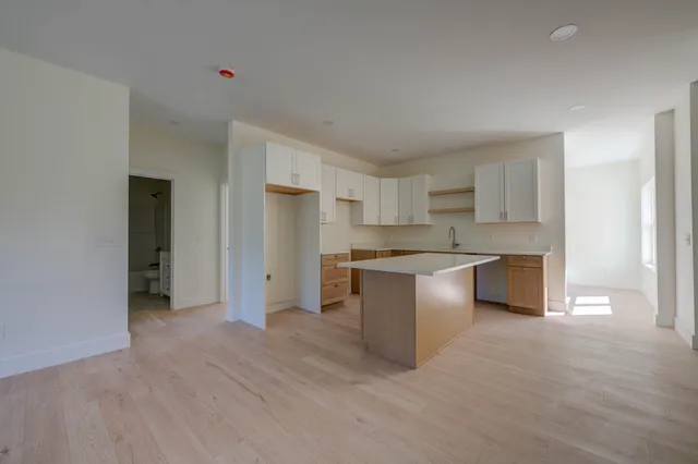 $419,899 | 25 Rockwood Estates, Windsor, ME 04363