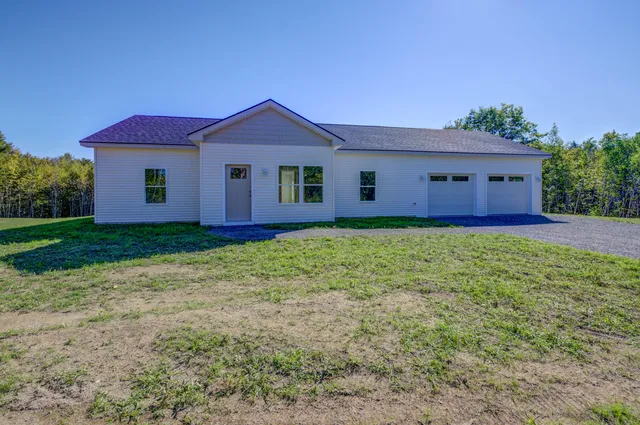 $419,899 | 25 Rockwood Estates, Windsor, ME 04363