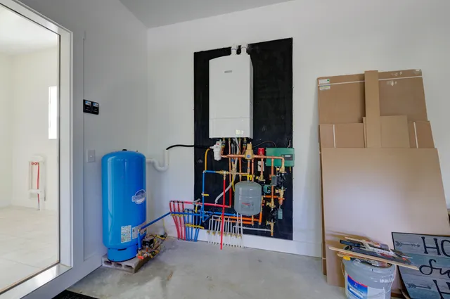 $419,899 | 25 Rockwood Estates, Windsor, ME 04363