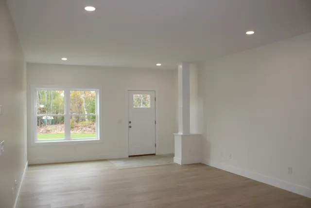 $419,899 | 25 Rockwood Estates, Windsor, ME 04363