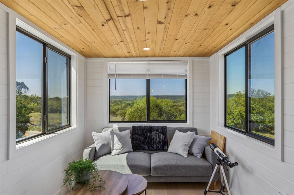 122 Western Sky Drive Ranger, TX 76470 - Photo 25 of 40 a living room with furniture and a large window