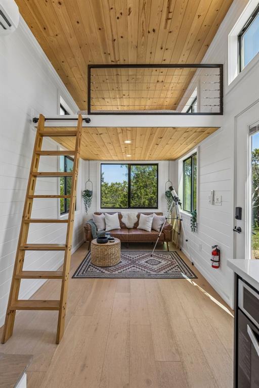 122 Western Sky Drive Ranger, TX 76470 - Photo 4 of 40 a living room with furniture and a large window