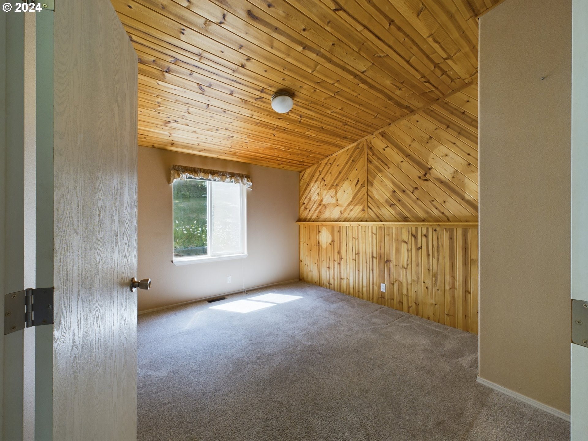 57885 Southwest Hebo Road Grand Ronde, OR 97347 - Photo 24 of 41 Gallery Image 24