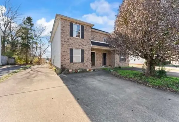 $450,000 | 1422 Middleborough Court, Murfreesboro, TN 37130