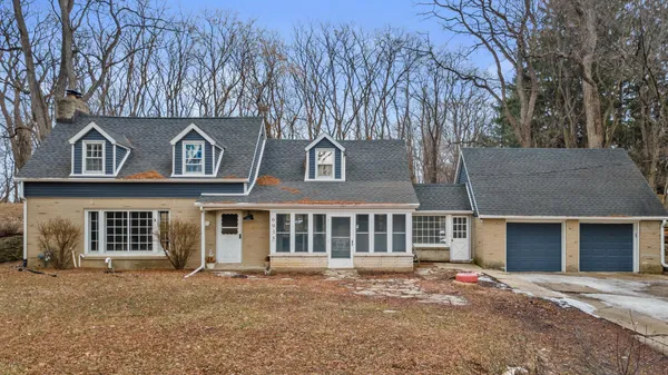 $450,000 | W204N6938 Lannon Road, Menomonee Falls, WI 53051