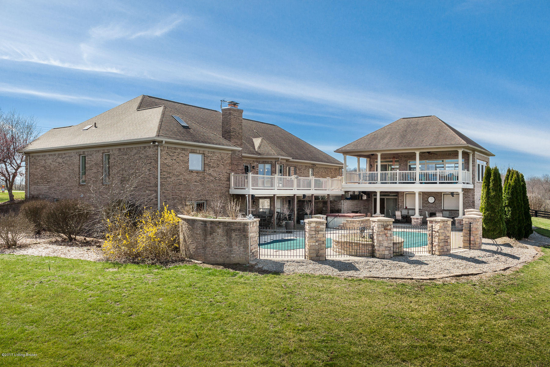 4044 Veechdale Rd - Simpsonville
