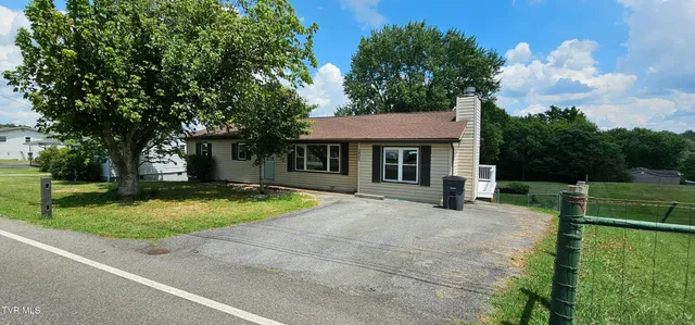 $218,000 | 1921 Fairview Avenue, Kingsport, TN 37665