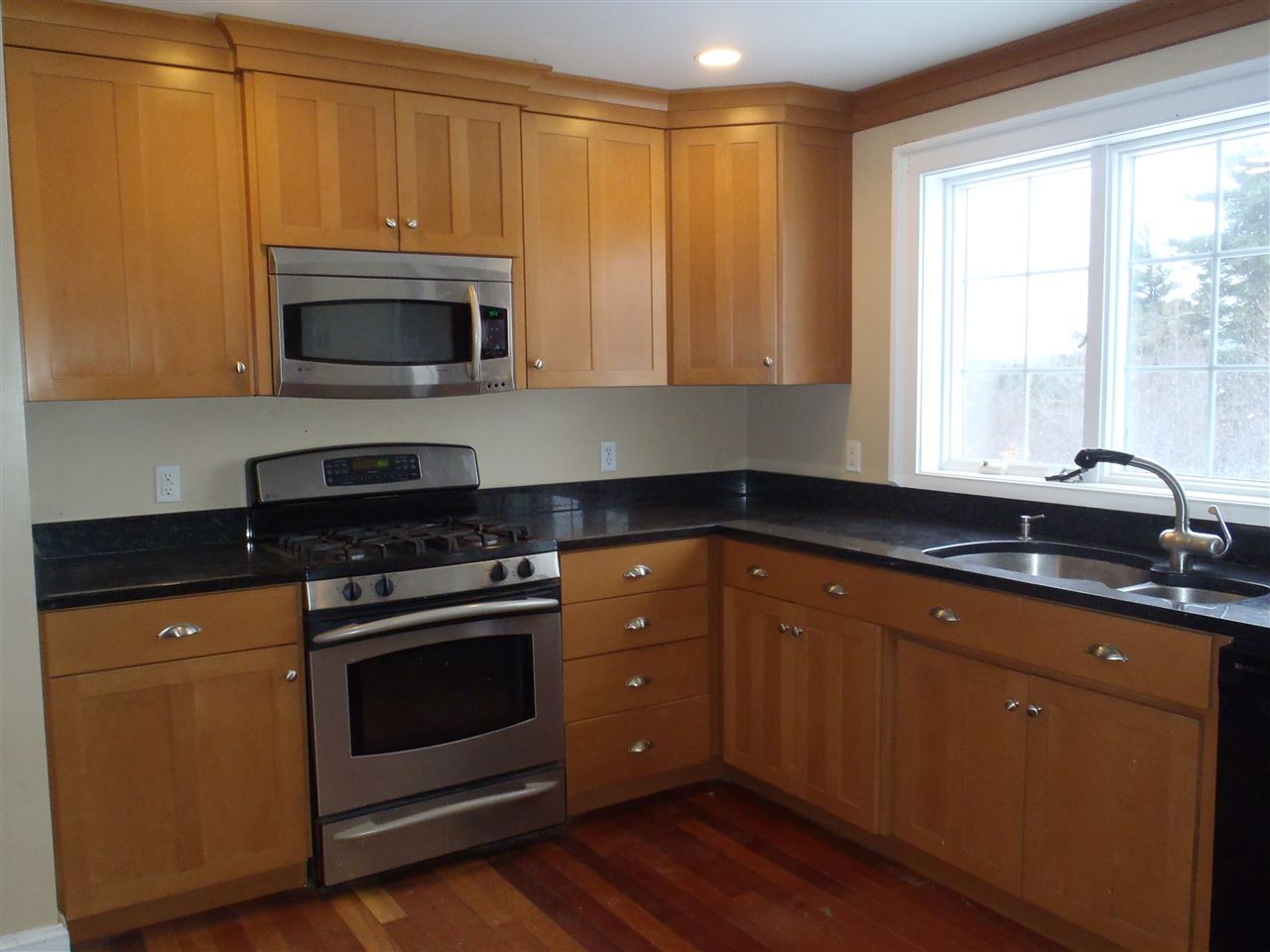 131 Ashby Road New Ipswich, NH 03071 - Photo 12 of 28